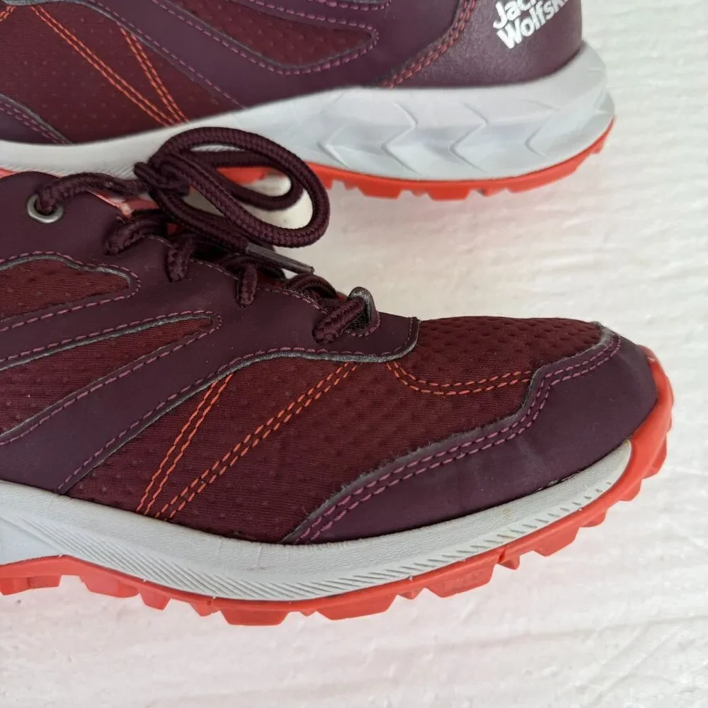 Size 7 - Jack Wolfskin Women's Woodland Texapore Low